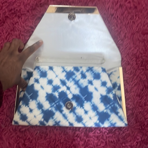 Blue and White Clutch Purse - Picture 6 of 7